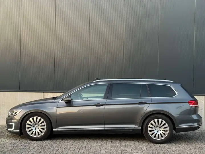 Volkswagen Passat 2015 photo 3