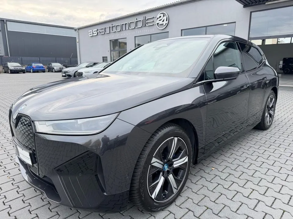 BMW Ix