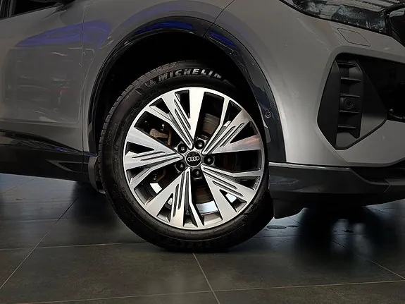 Audi Q4 E-Tron 2023 photo 2