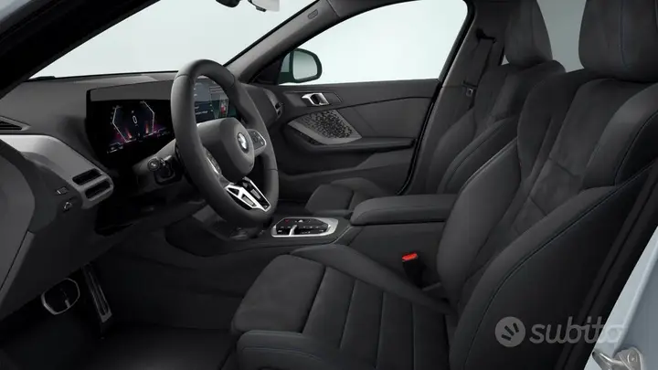 BMW 118D 2022 photo 2