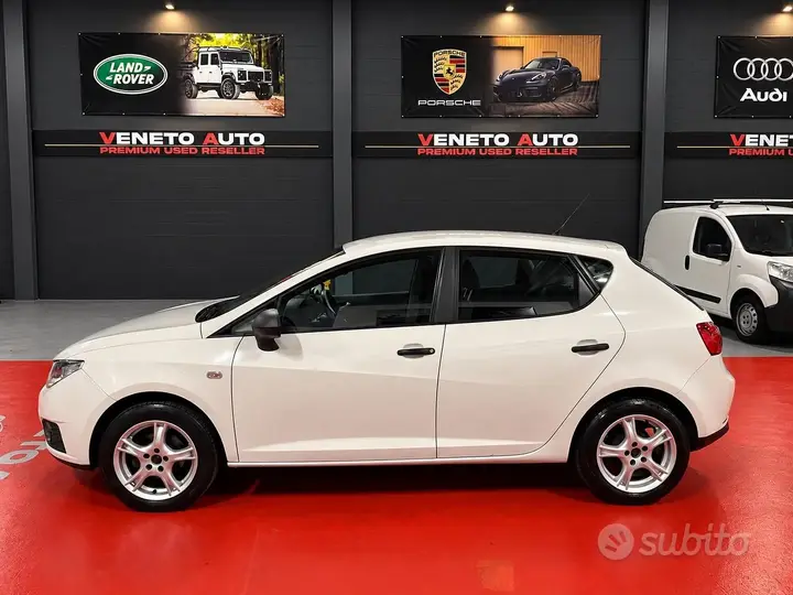 Seat Ibiza 2010 photo 2