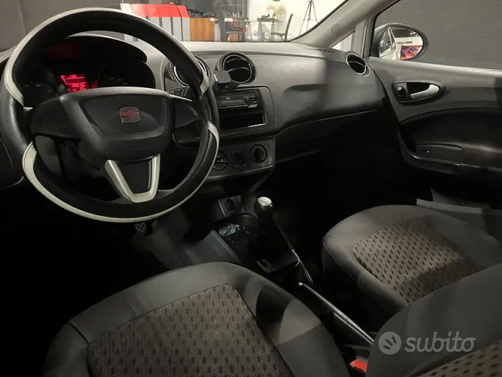 Seat Ibiza 2010 photo 5