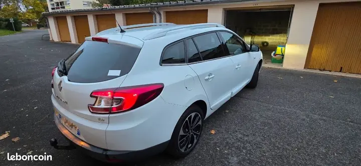 Renault Megane 2015 photo 2