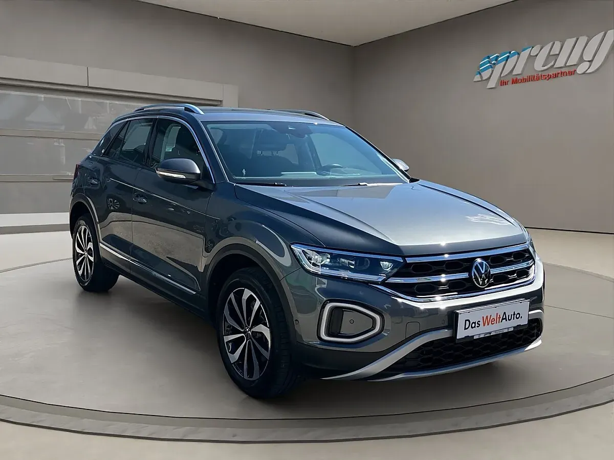 Volkswagen T-Roc 2023 photo 3
