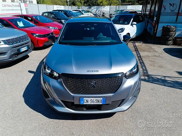 Peugeot 2008 2023 photo 3