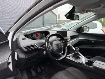 Peugeot 5008 2018 photo 3