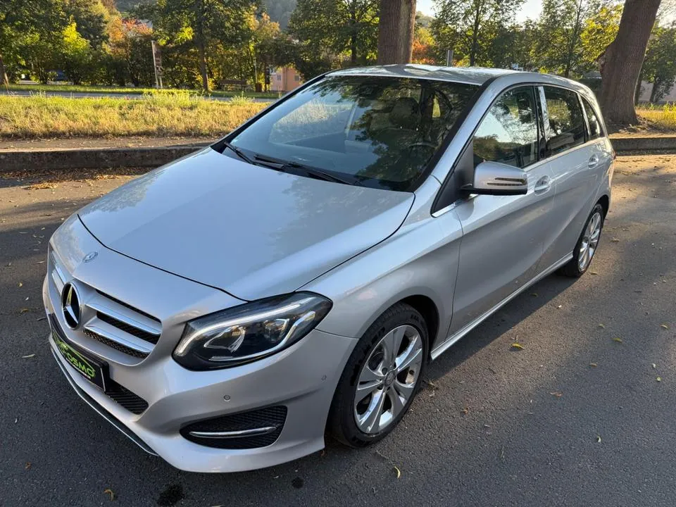 Mercedes-Benz B 200