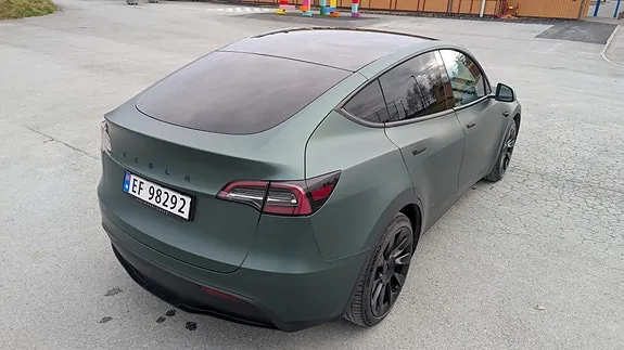 Tesla Model Y 2023 photo 3
