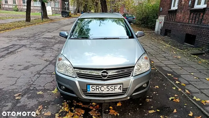 Opel Astra 2008 photo 2