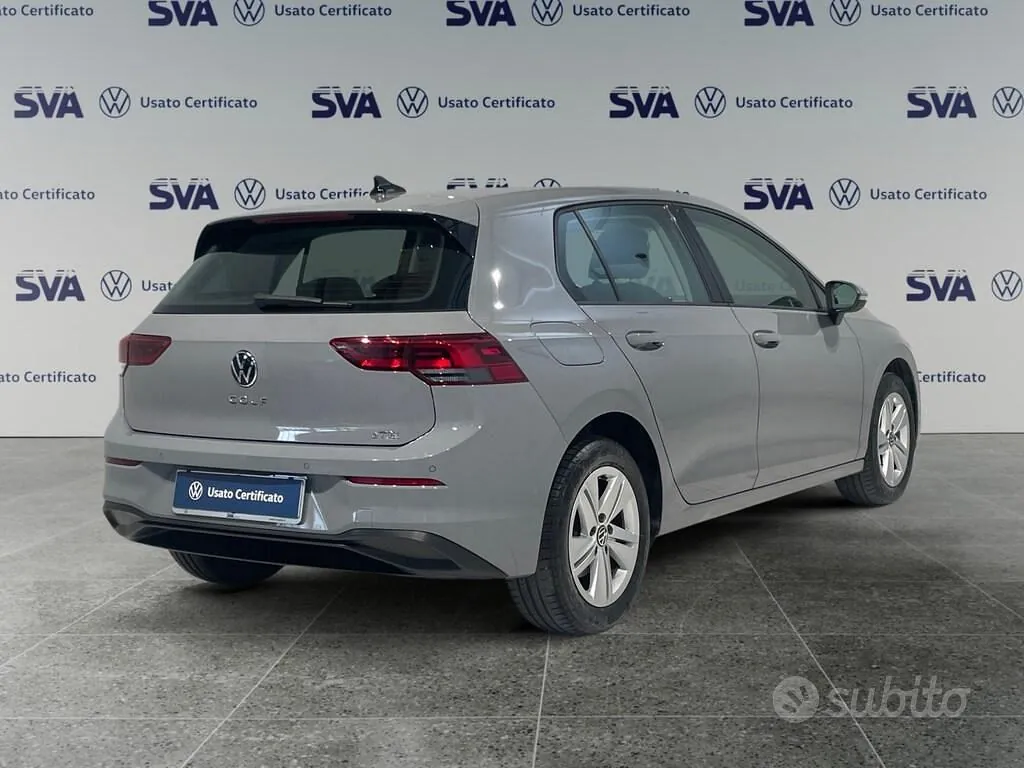 Volkswagen Golf 2023 photo 2