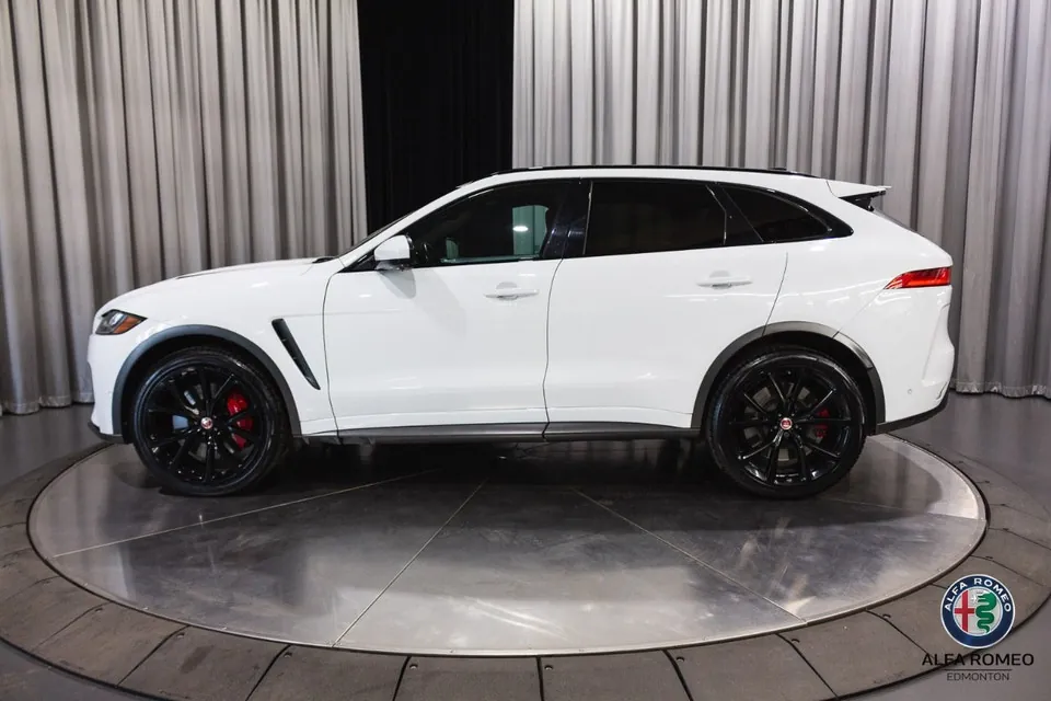 Jaguar F-Pace 2020 photo 2