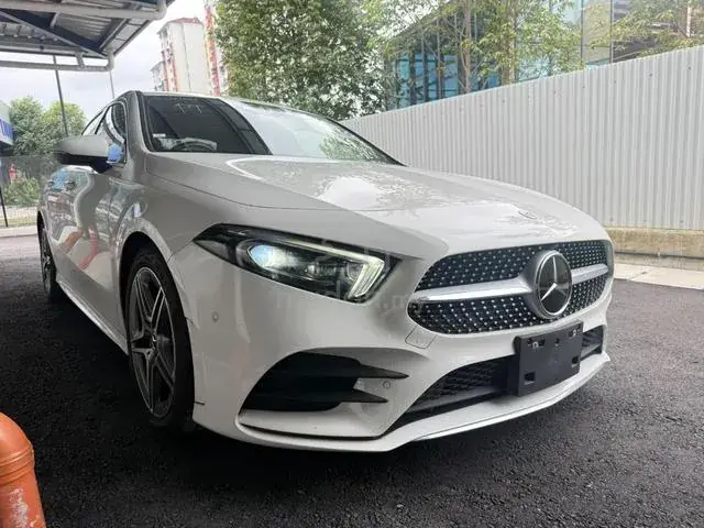 Mercedes-Benz A 180