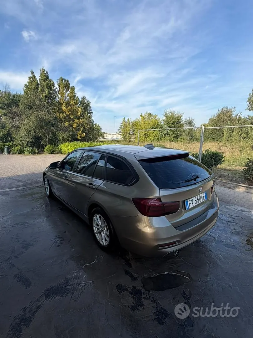 BMW 3 Series 2019 photo 4