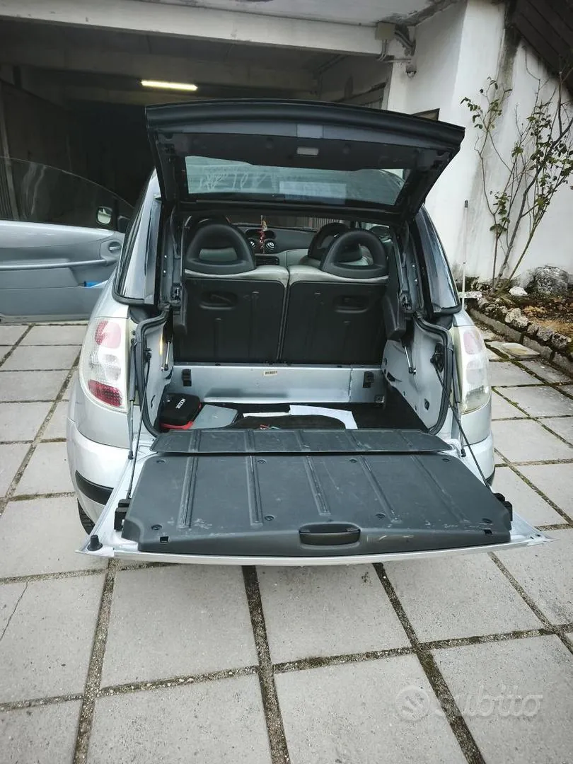 Citroen C3 2003 photo 2