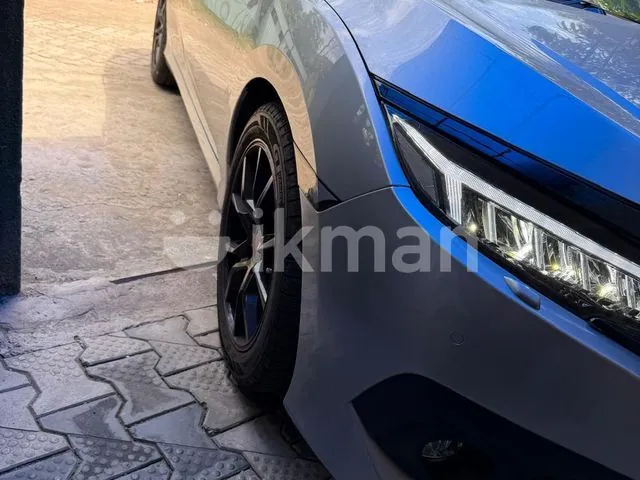 Honda Civic 2018 photo 3