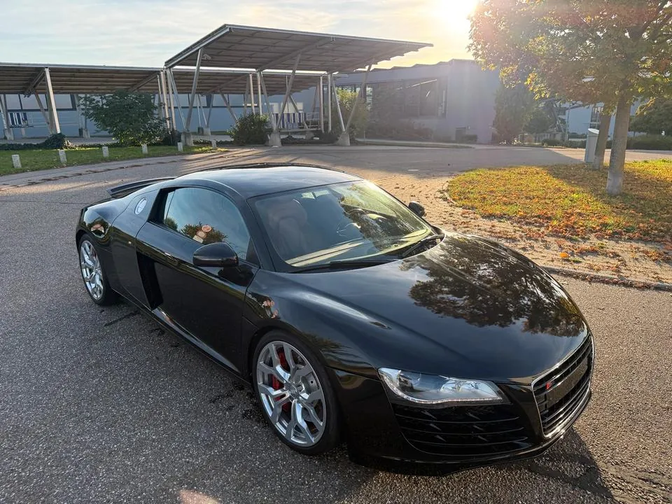 Audi R8