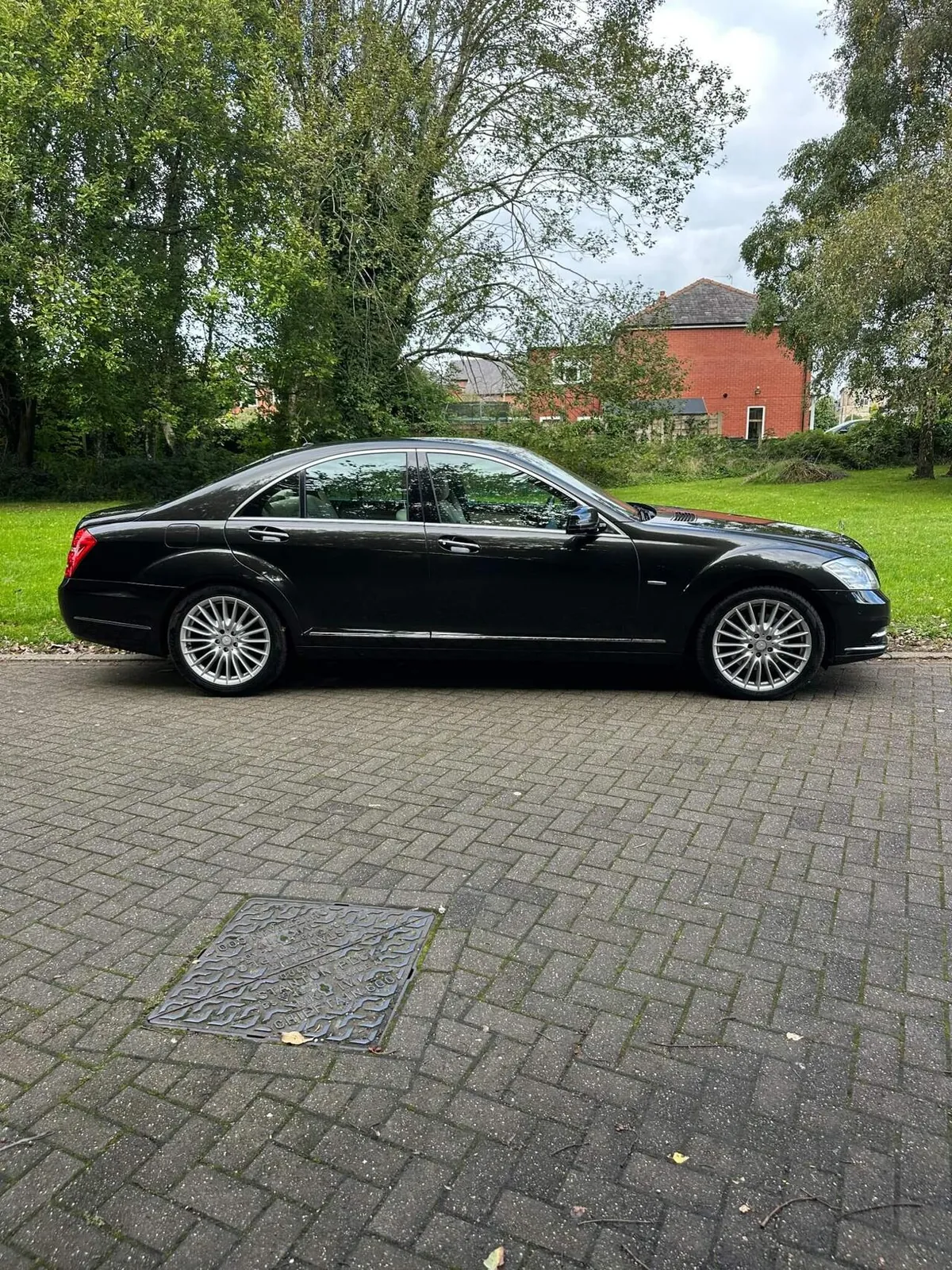 Mercedes-Benz S-Class 2012 photo 2