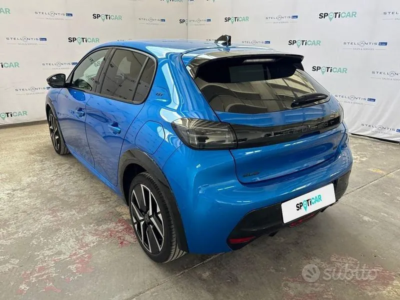 Peugeot 208 2024 photo 3