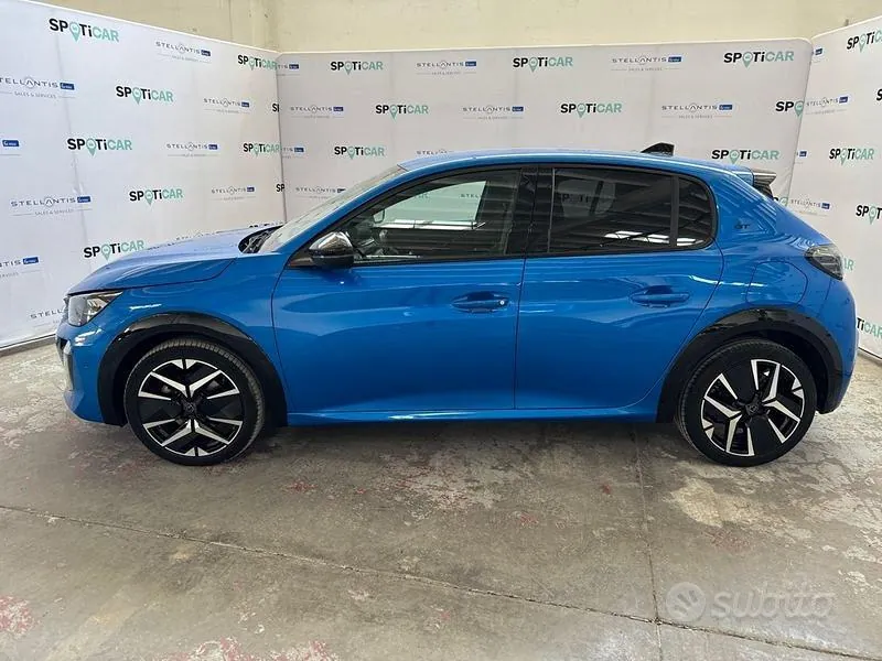 Peugeot 208 2024 photo 2