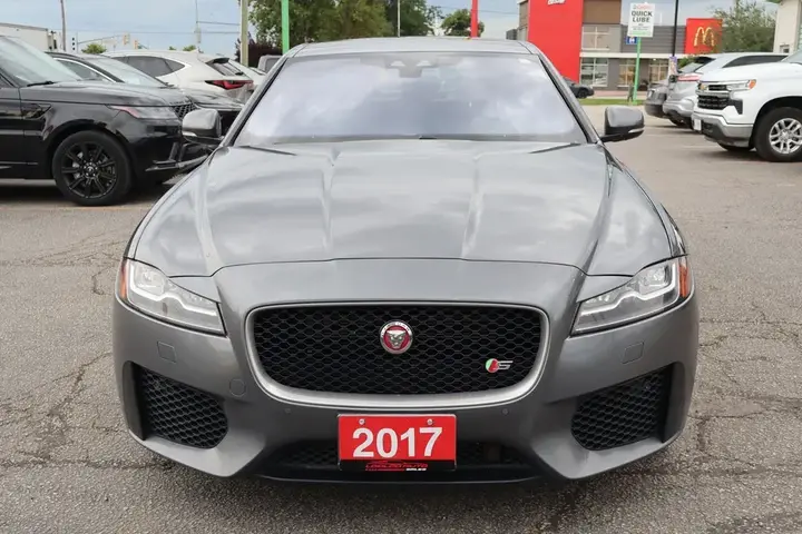 Jaguar Xf 2017 photo 2
