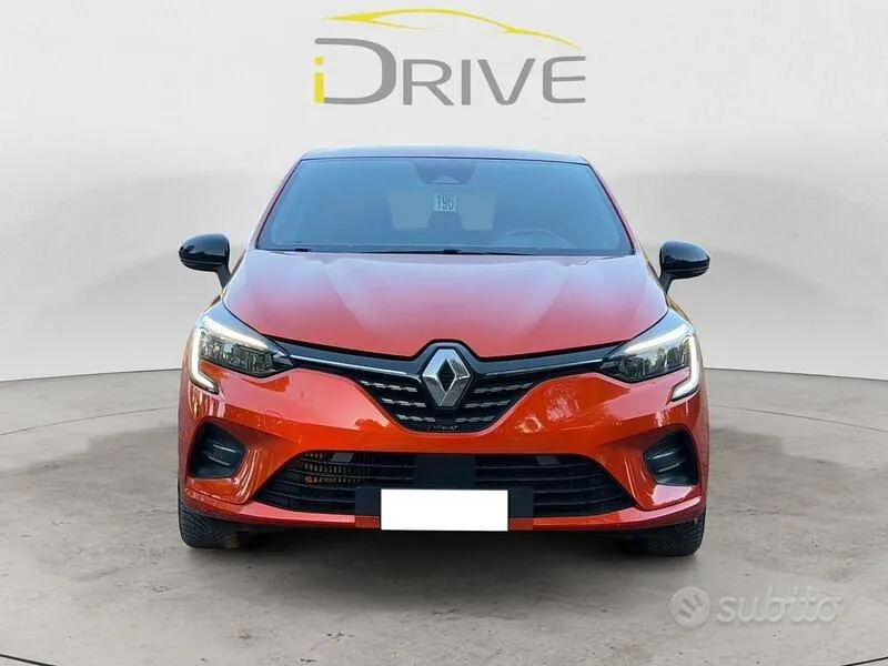 Renault Clio 2023 photo 2