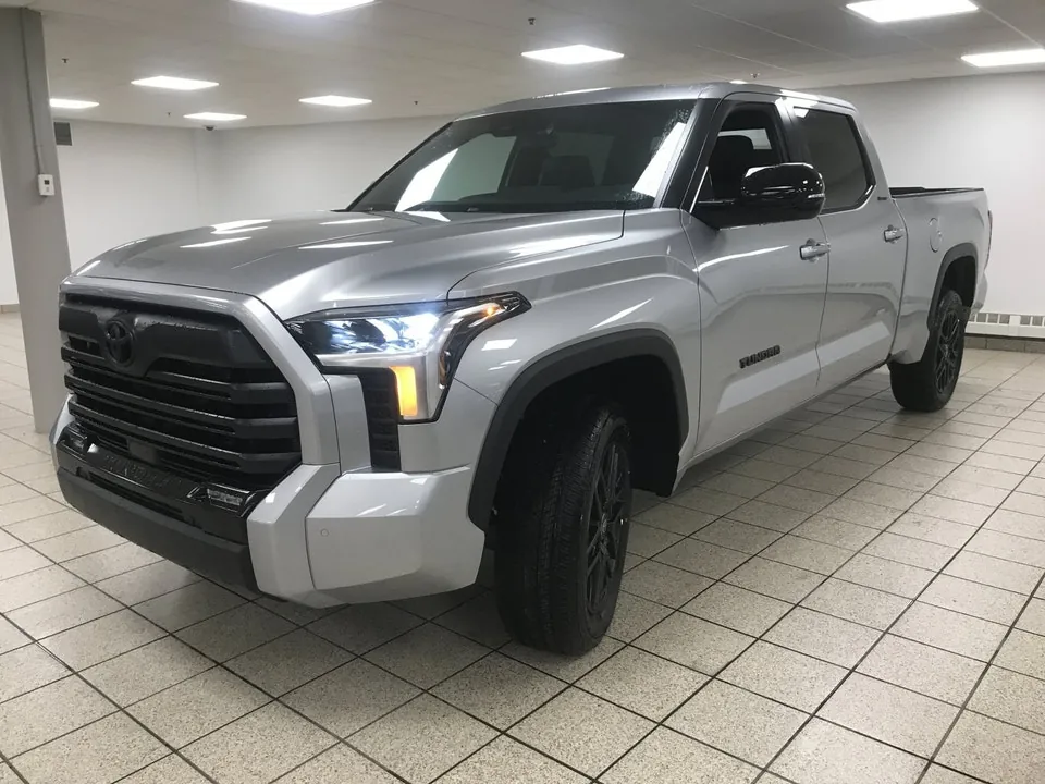 Toyota Tundra 2026 photo 2
