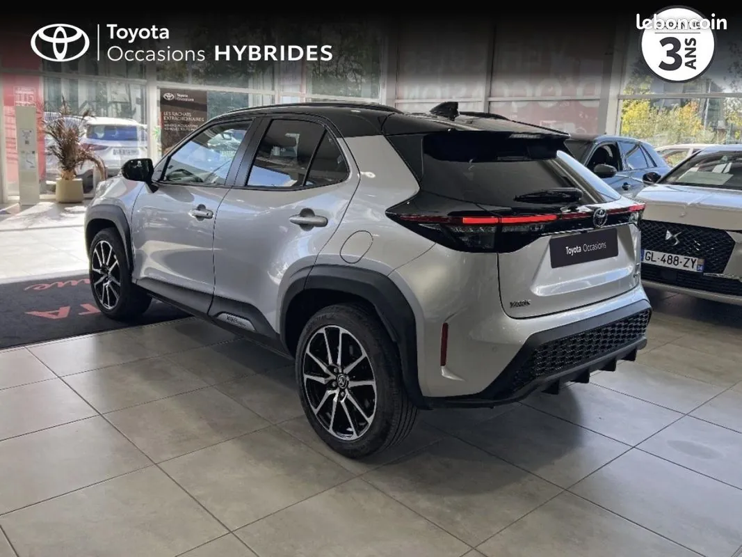 Toyota Yaris Cross 2025 photo 2