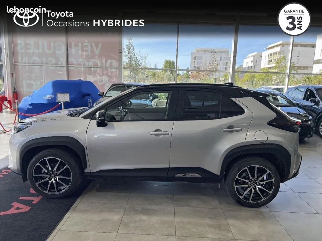 Toyota Yaris Cross 2025 photo 3