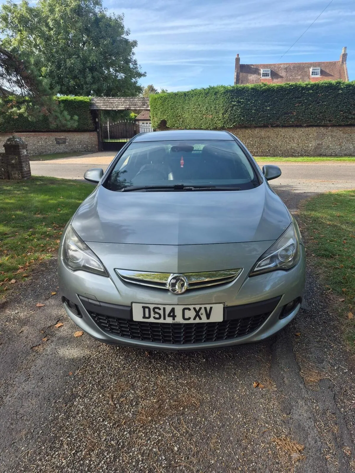 Vauxhall Astra Gtc 2014 photo 2