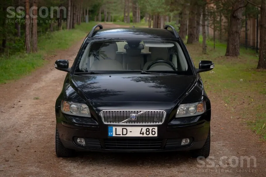 Volvo V50 2007 photo 2