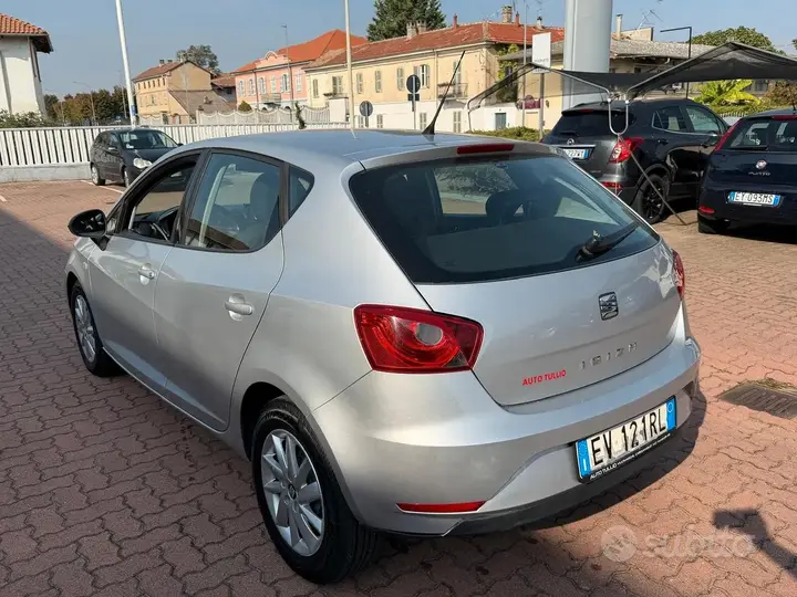 Seat Ibiza 2014 photo 4