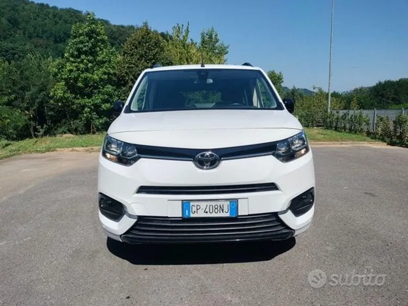 Toyota Proace City 2023 photo 2
