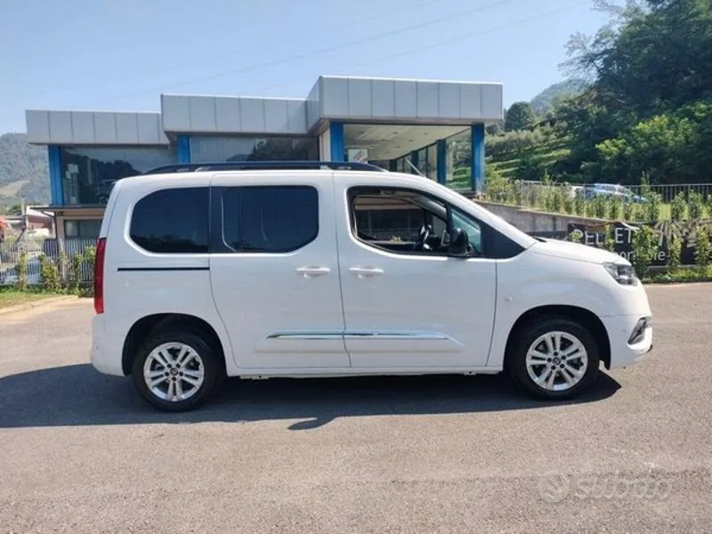 Toyota Proace City 2023 photo 4
