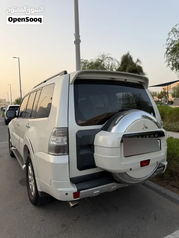 Mitsubishi Pajero 2014 photo 4