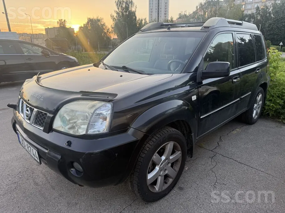 Nissan X-Trail 2005 photo 2