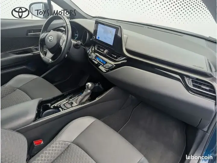 Toyota C-Hr 2023 photo 4