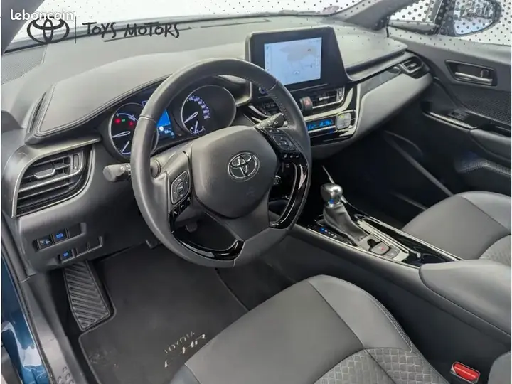 Toyota C-Hr 2023 photo 3