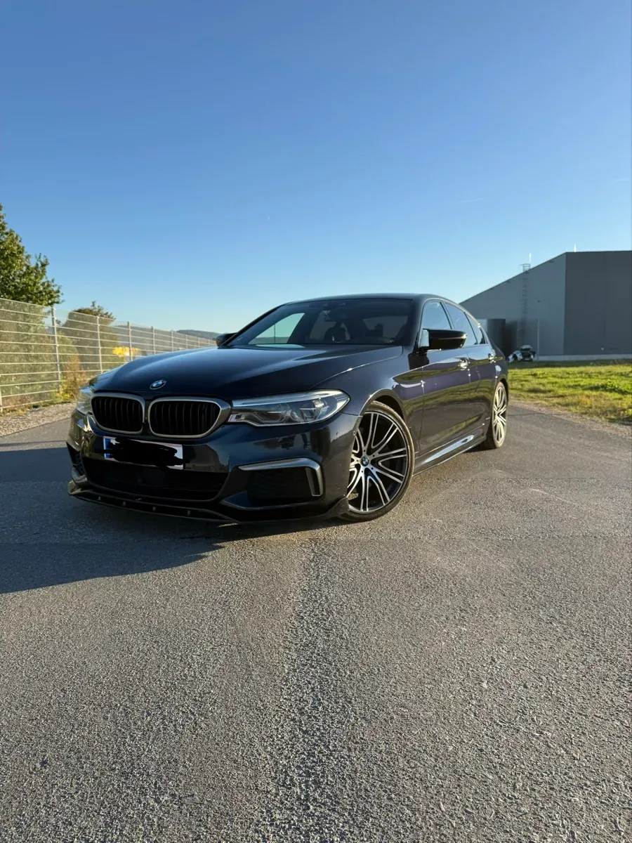 BMW G30