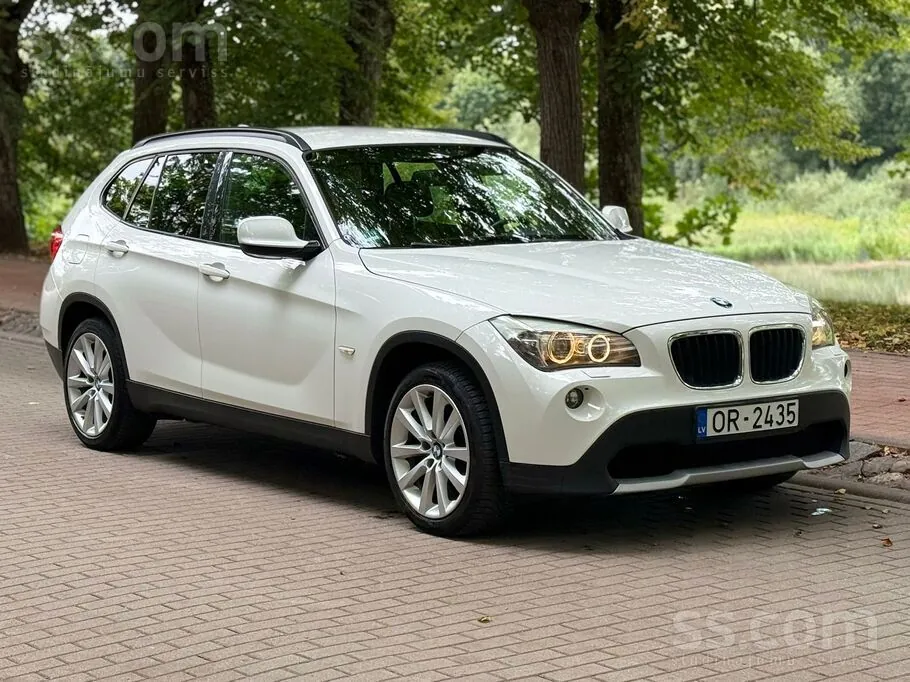 BMW X1 2010 photo 2
