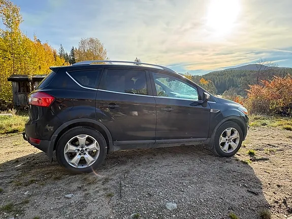 Ford Kuga 2010 photo 2