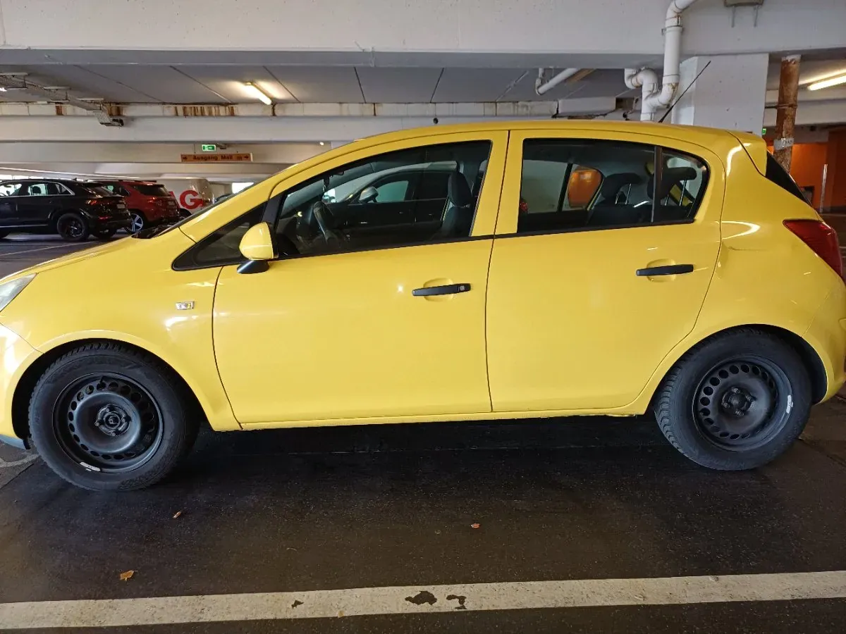 Opel Corsa 2009 photo 2