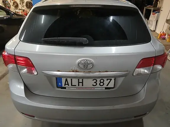 Toyota Avensis 2012 photo 4