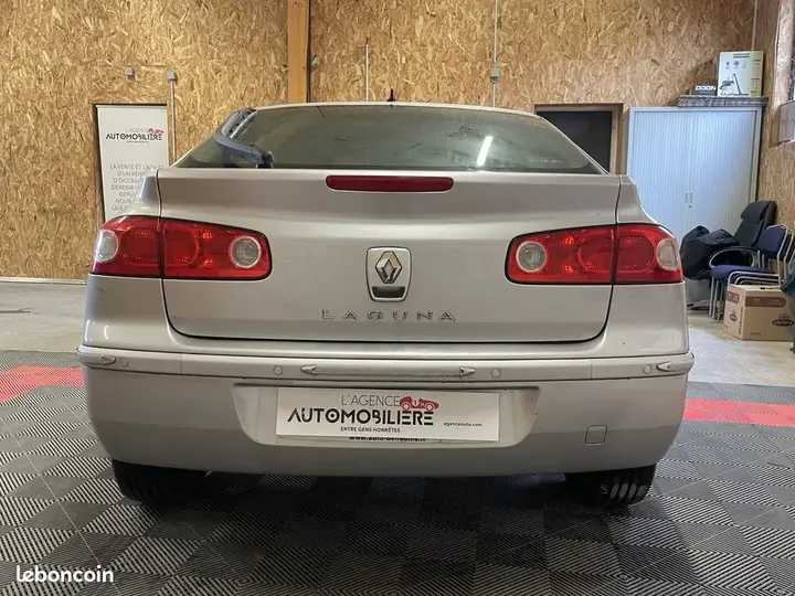 Renault Laguna 2007 photo 4