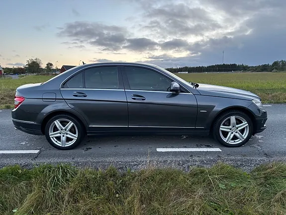 Mercedes-Benz C320 2008 photo 5