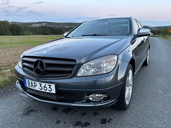 Mercedes-Benz C320 2008 photo 4