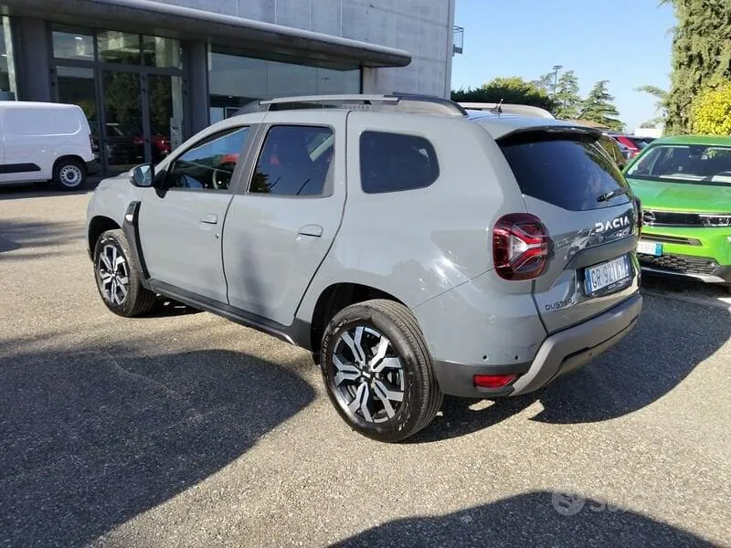 Dacia Duster 2023 photo 4