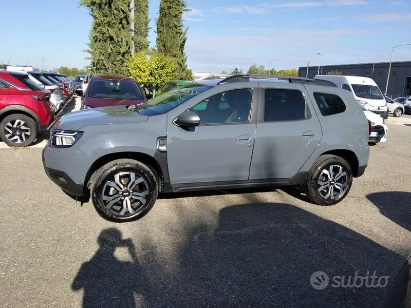 Dacia Duster 2023 photo 3