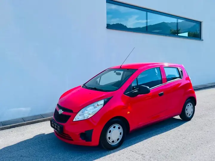 Chevrolet Spark 2010 photo 2