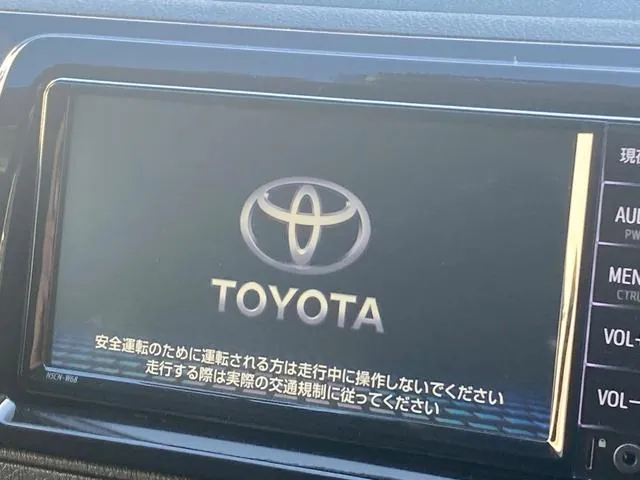 Toyota Hiace Van 2025 photo 3