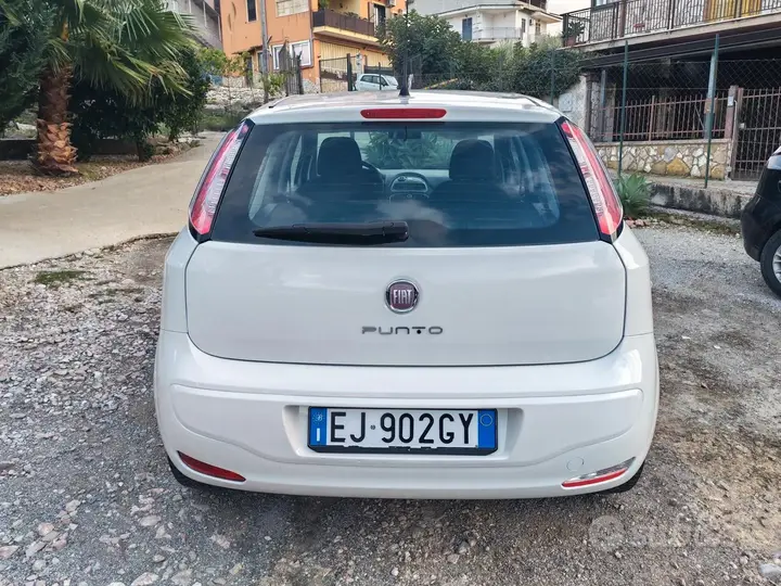 Fiat Punto Evo 2011 photo 5